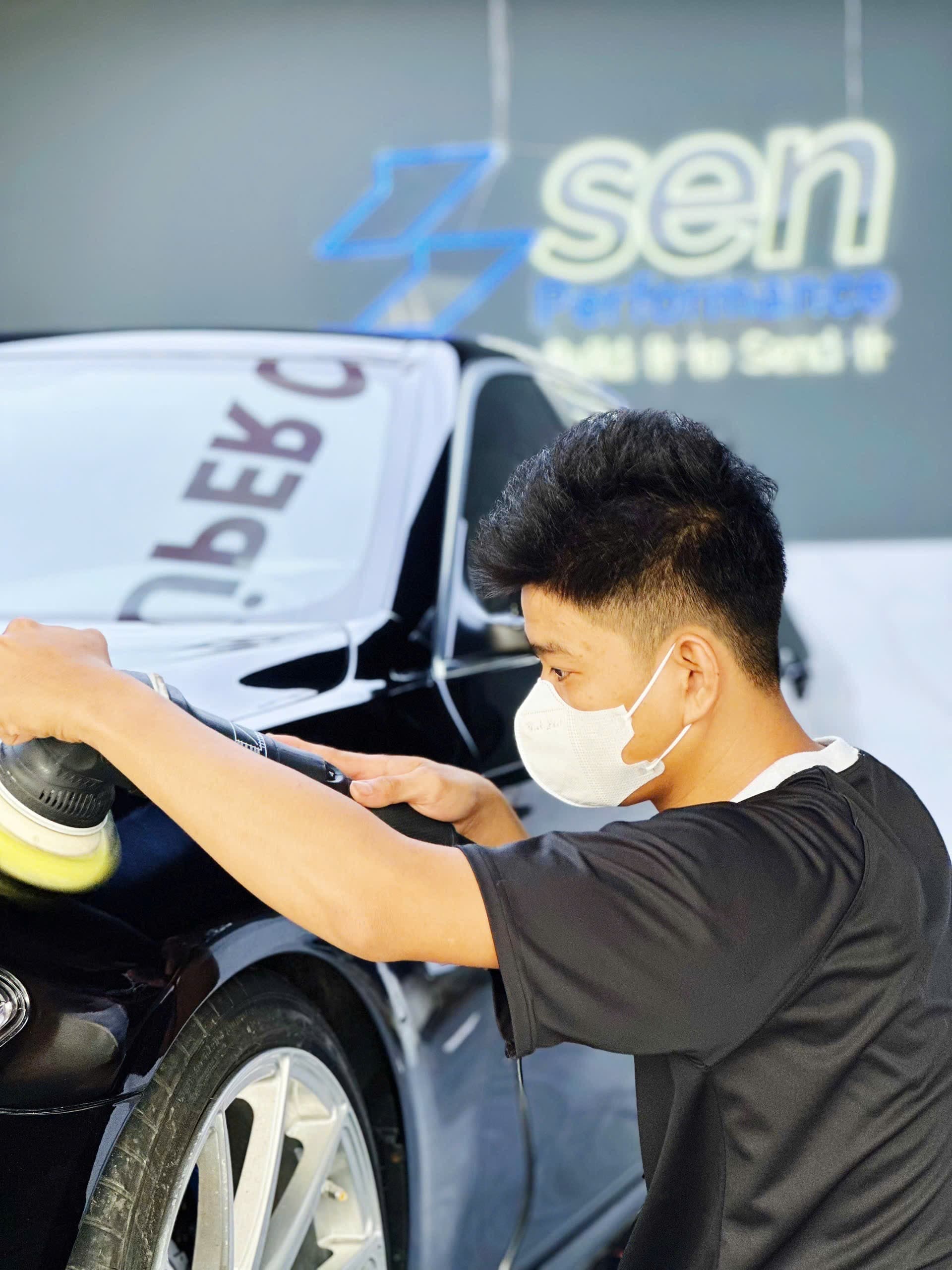 Đánh bóng hiệu chỉnh sơn bằng máy tại Sen Performance