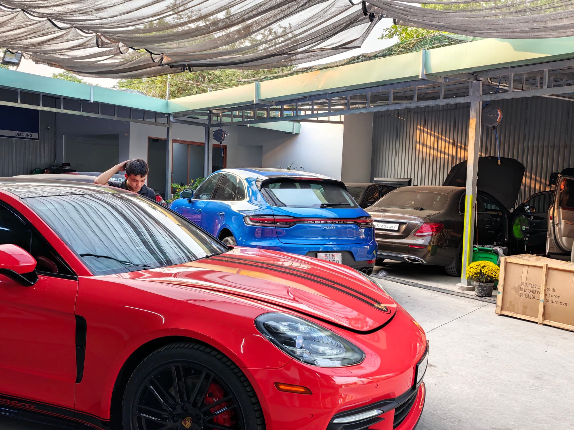 Dàn xe Đức Porsche, BMW, Mercedes chăm sóc – làm đẹp tại Sen Performance, chi nhánh BMAP